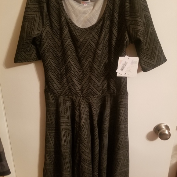 LuLaRoe Dresses & Skirts - LLR nicole dress